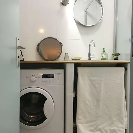 Chez Les Soeurs A Apartment Carqueiranne